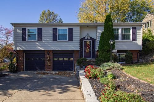 15 Arla Dr, Pittsburgh, PA 15220-2048