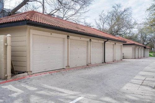 9525 Capital Of Texas Hwy, Austin TX  78759-7245 exterior