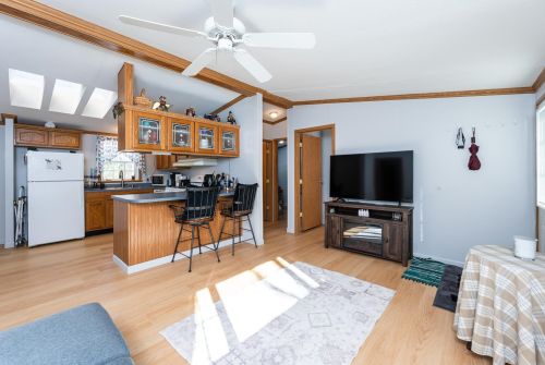 16 Saddle Back Cir, Ellsworth NH  03223-4748 exterior