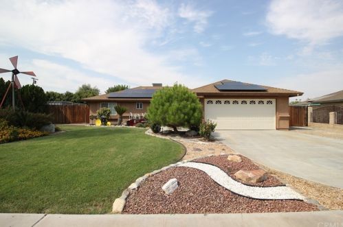 704 Stable Ave, Bakersfield, CA 93307-6185
