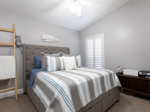 48 Valleywood Dr, De Bary FL  32713-3280 exterior