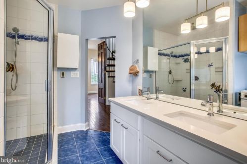 309 K St, Washington DC  20003-3452 exterior