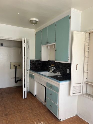 1009 Spruce St, Compton, CA 90220-1644