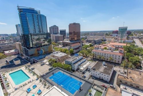 150 Robinson St, Orlando FL  32801-1618 exterior