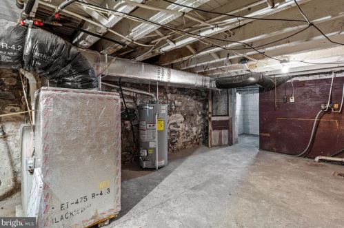 623 Front St, Harrisburg PA  17104-1627 exterior