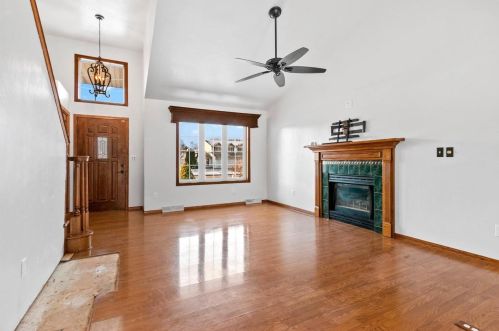 1046 Melody Dr, Green Bay WI  54303-6375 exterior