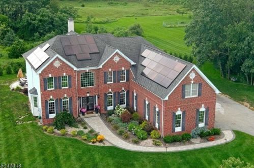 7 Flagstone Hill Rd, Wantage NJ  07461-2236 exterior