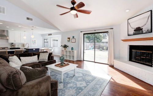 110 Spring Water Way, Folsom CA  95630-2073 exterior