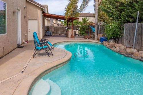 1362 Alpine Creek Dr, Grayson CA  95363-8838 exterior