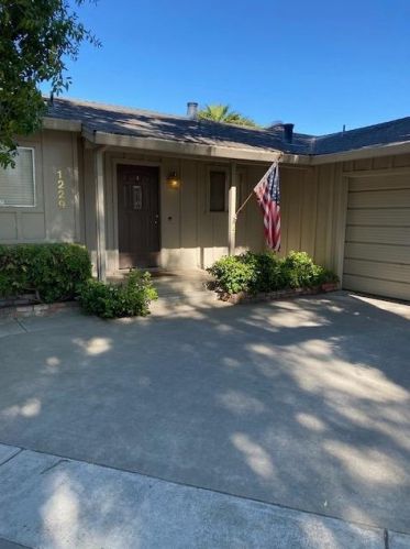 1229 Eastridge Dr, Modesto, CA 95355-3961