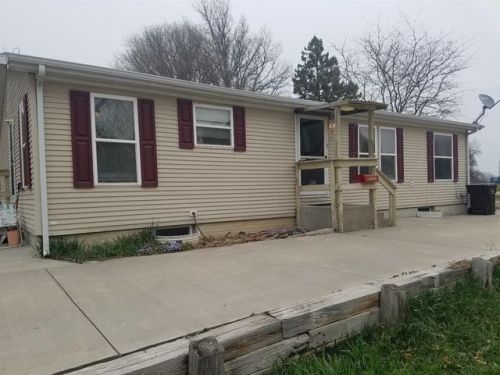 147 Russell St, Alvo, NE 68304-2162