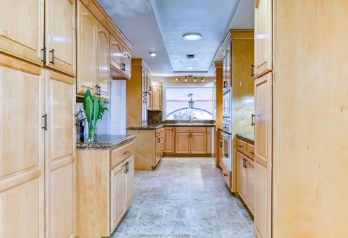 615 Wales Dr, Folsom CA  95630-2950 exterior