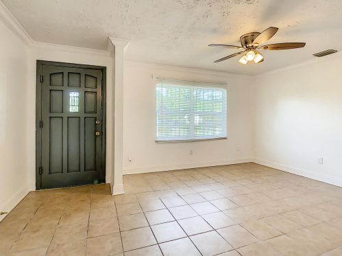 307 Essex Dr, Fort Pierce, FL 34946-7101