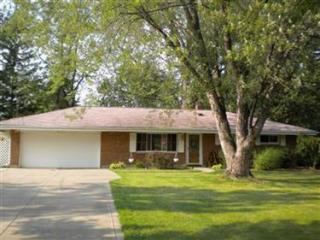 1477 Roseland Dr, Macedonia, OH 44056-1464