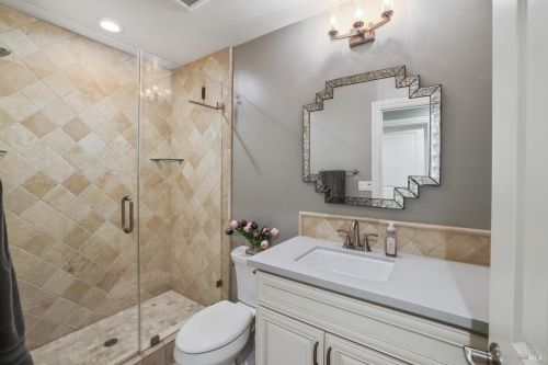 2054 Zinfandel Ct, Vacaville CA  95688-2829 exterior