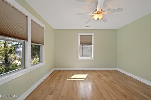 2 Governer Blake Ct, Beaufort, SC 29907-1182