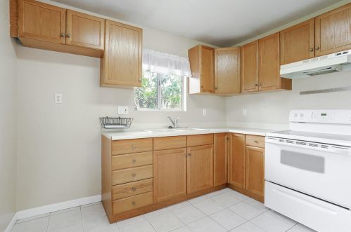 632 L St, Rio Linda CA  95673-3443 exterior