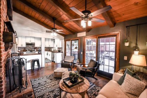 301 6th St, Wheatland CA  95692-9463 exterior