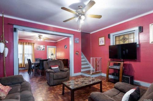 121-11 97th Ave, Jamaica, NY 11419-1023