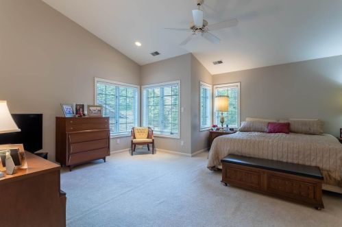 1632 Cherry Blossom Dr, Hammond IN 46321-5143 exterior