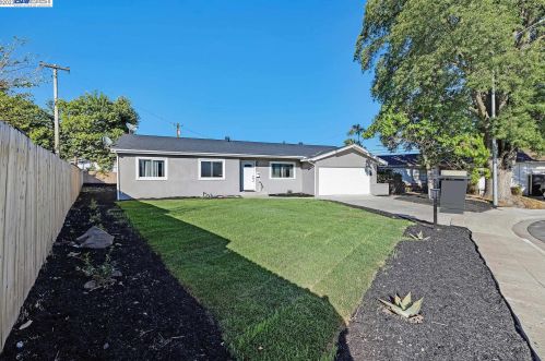 7769 Deervale Ct, Pleasanton CA  94568-1016 exterior