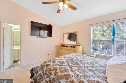 770 Vanderbilt Ter, Leesburg VA  20175-4085 exterior