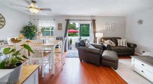 108 Violet Ln, Trenton NJ  08638-2031 exterior