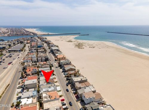 3432 Ocean Dr, Oxnard, CA 93035-4318
