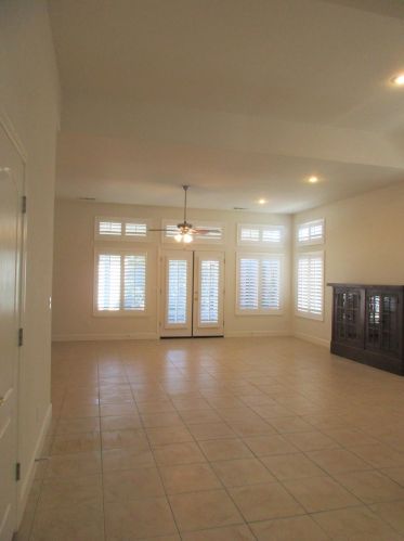 1600 Newhampton Way, Modesto, CA 95355-8221