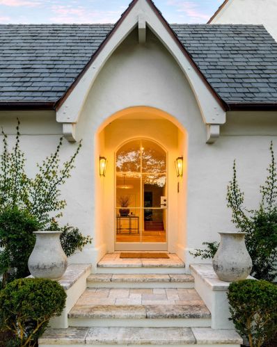 808 San Ysidro Ln, Santa Barbara CA  93108-1325 exterior