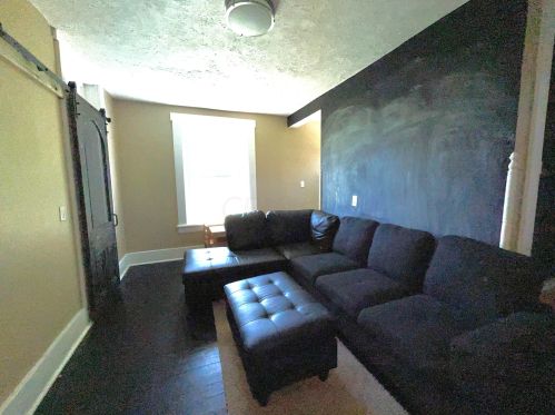 1023 Washington Ave, Washington Court House OH  43160-2057 exterior