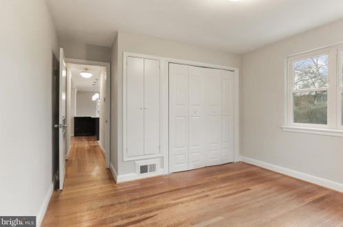 3216 Hewitt St, Falls Church VA  22042-2508 exterior