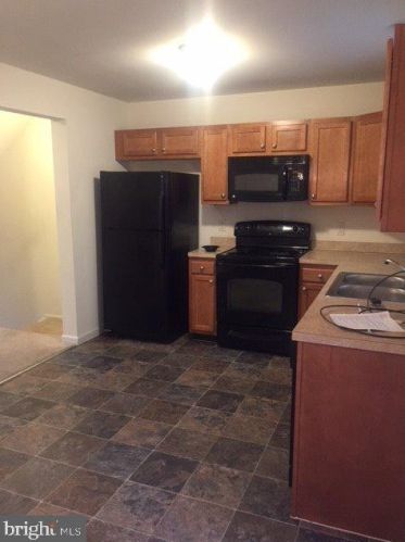 43 Crooked Dr, West Enola, PA 17025-1522
