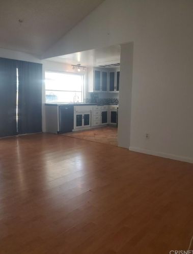 624 Woodington Dr, Lancaster, CA 93535-3806