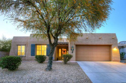 8026 Coltrane Ln, Tucson, AZ 85743-7327