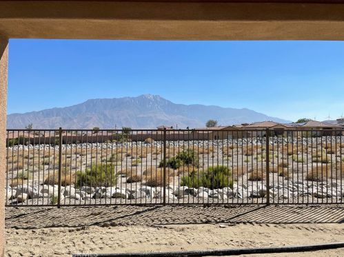 11631 Crescent St, Desert Hot Springs, CA 92240-2048