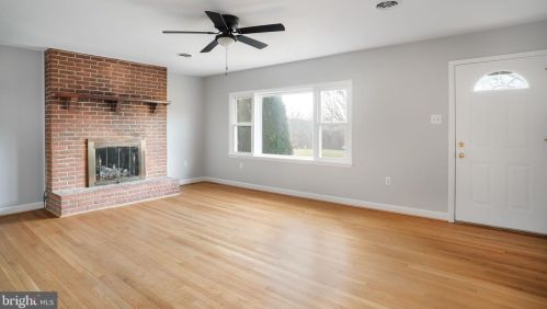 288 Cave Spring Ln, Edinburg VA  22824-3404 exterior
