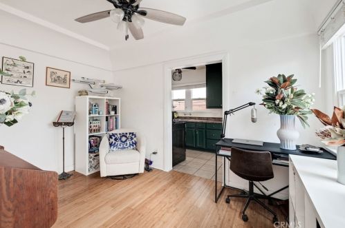 223 57th St, Long Beach CA  90805-4607 exterior