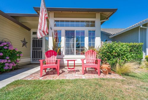 1225 Comalli St, Santa Rosa, CA 95407-5918