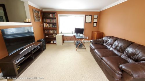 7 Bedle Rd, Hazlet NJ  07730-1209 exterior