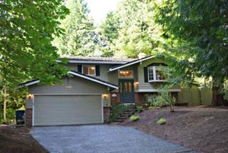 1825 216 Pl, Redmond WA  98074-4131 exterior