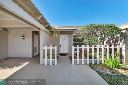 6750 Moonlit Dr, Delray Beach, FL 33446-1632