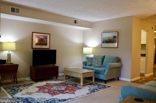 129 Lancaster Est, Mount Joy PA  17552-1710 exterior
