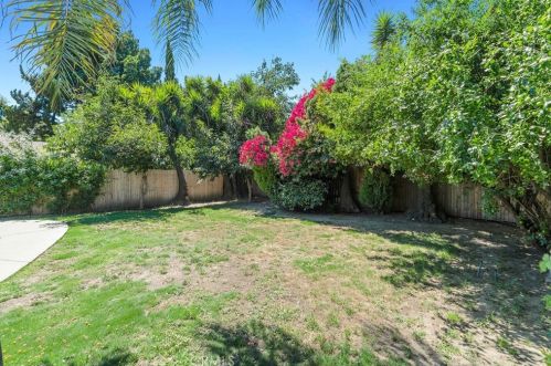 6747 Blewett Ave, Van Nuys CA  91406-6014 exterior