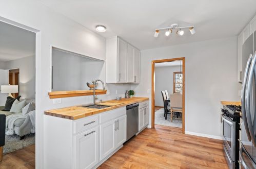 12215 Euclid Ave, Milwaukee, WI 53227-3819