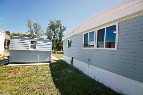 5157 Sandpiper Dr, Saint James City FL  33956-2837 exterior