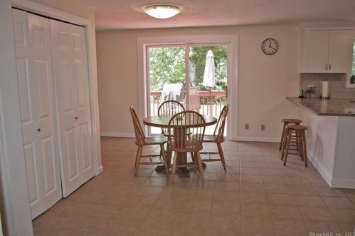 121 Jerry Daniels Rd, East Hampton CT  06447-1230 exterior