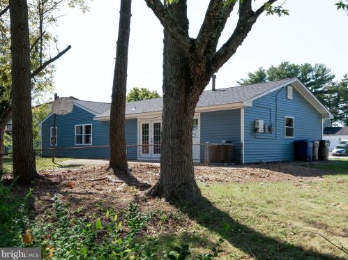 2 Noblewood Pl, Willingboro NJ  08046-1231 exterior