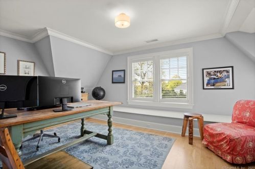 310 South Ave, New Canaan CT  06840-5820 exterior