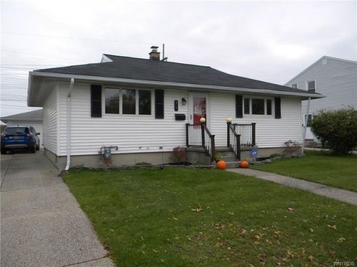 71 Saint Boniface Rd, Buffalo, NY 14225-4617